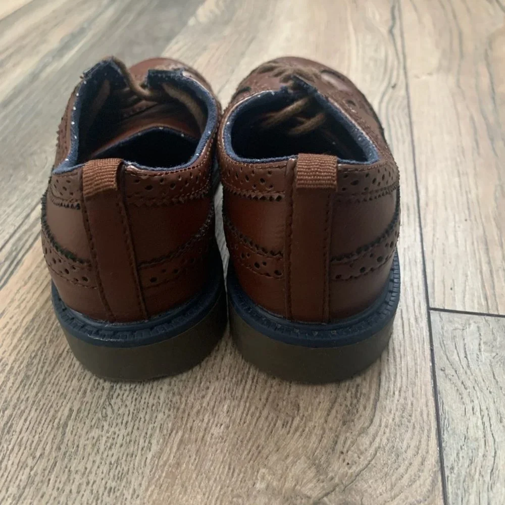 CARTER'S‎ BROWN VEGAN LEATHER LACE UP OXFORDS SIZE 13-NICE!
